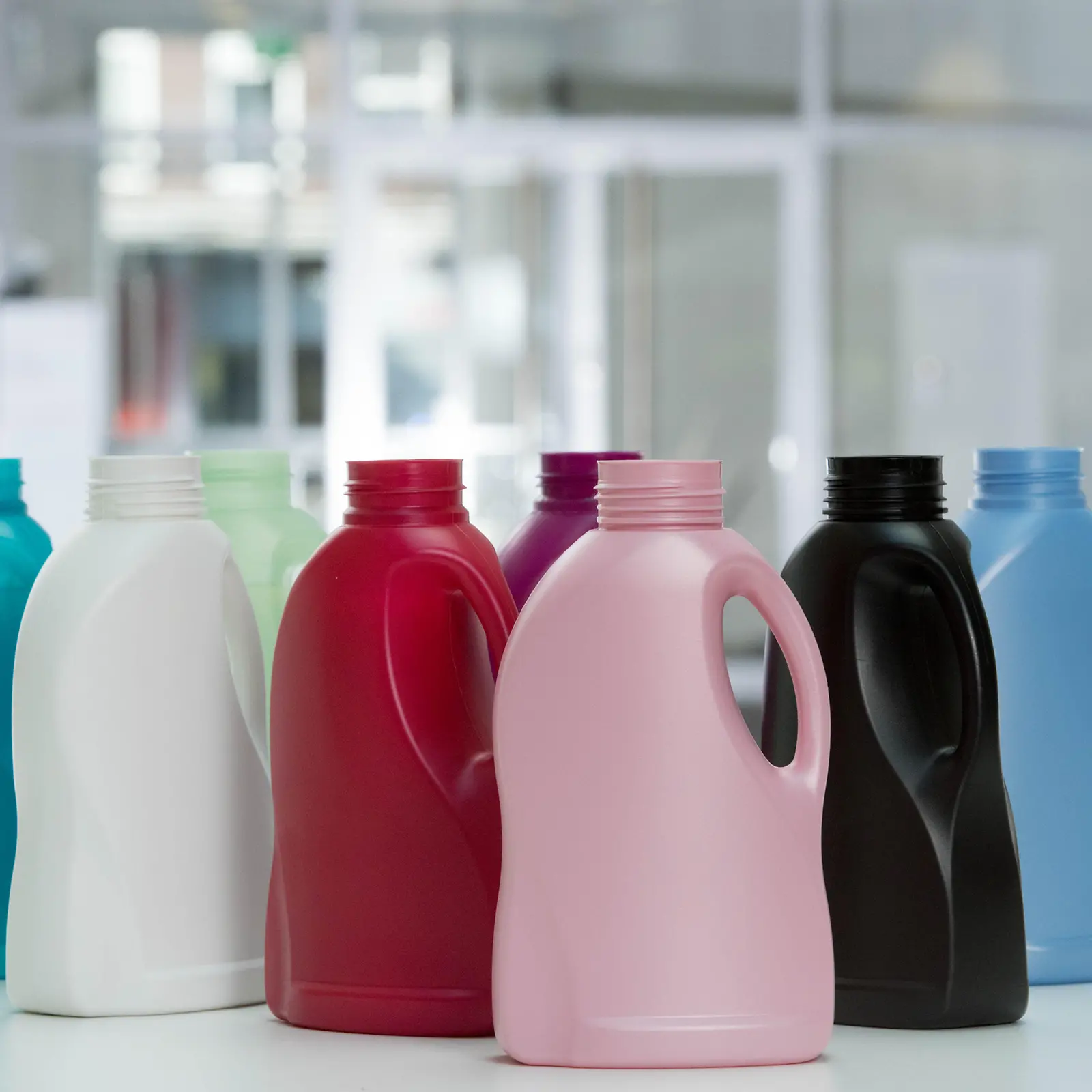 The unique colors and high aesthetic standards of the bottles are maintained.