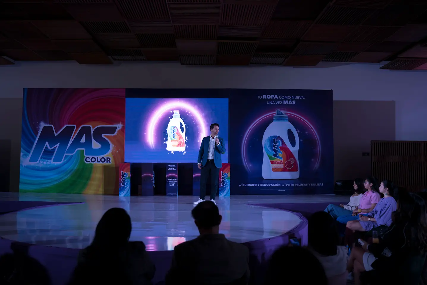 Presentación del producto MAS Color.