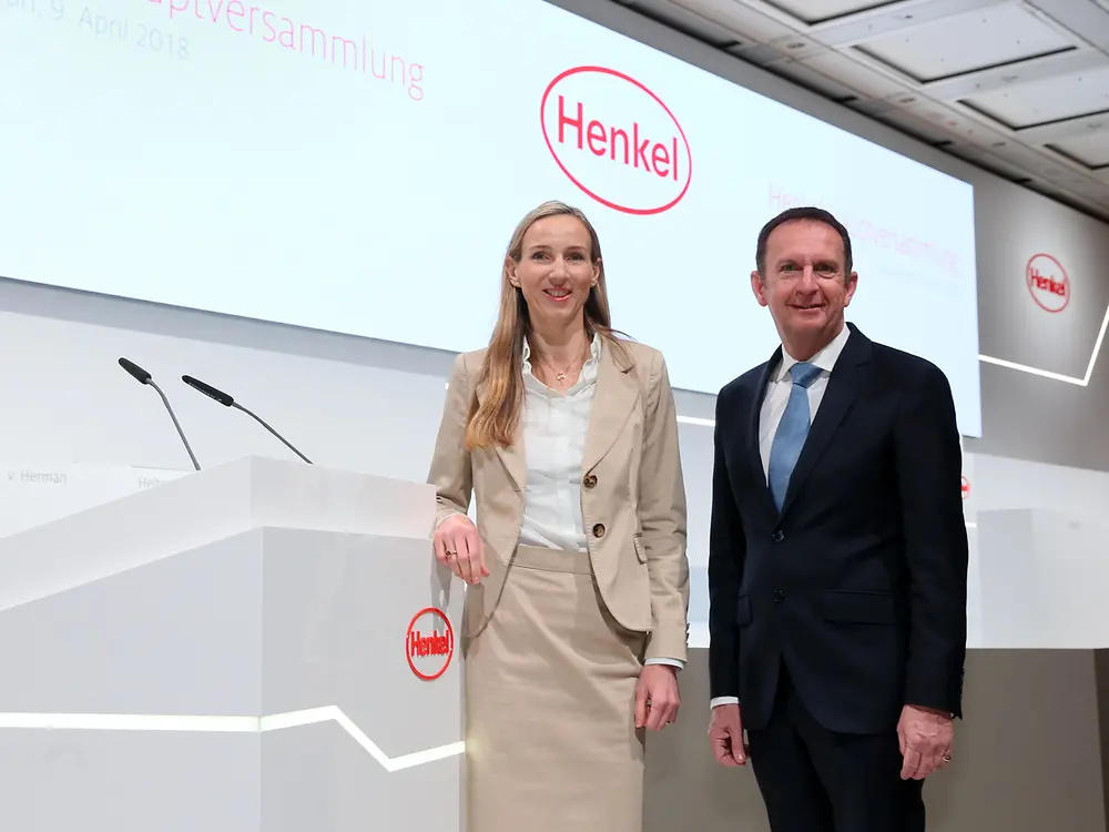 
CEO de Henkel, Hans Van Bylen y Dra. Simone Bagel-Trah, Chairwoman del Comité de Accionistas y del Consejo de Supervisión